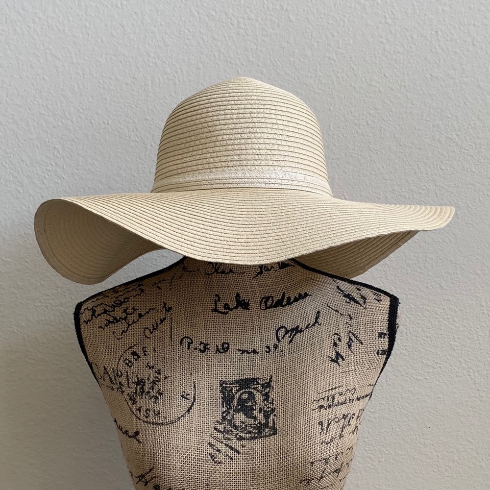 New! WONDERFUL FASHION Straw Brim Hat - Picture 3 of 6
